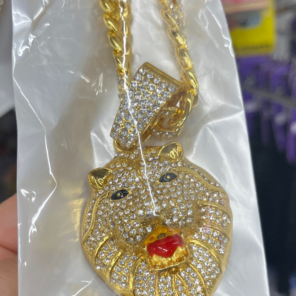 Gold Lion Pendant Necklace